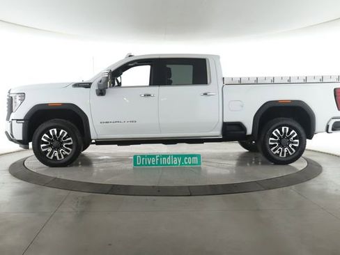 Used 2026 GMC Sierra 3500 Denali Ultimate AWD/4WD image 9