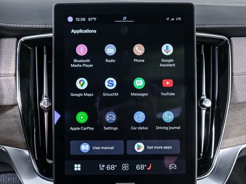 Certified 2025 Volvo XC90 B6 Plus image 16