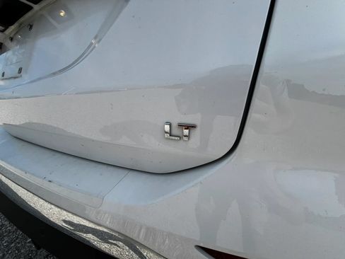 Used 2021 Chevrolet Equinox LT FWD image 27