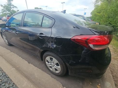 Used 2017 Kia Forte LX FWD image 6