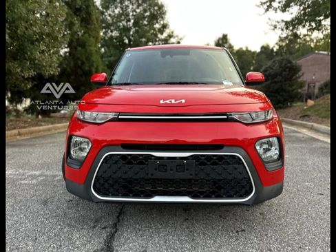 Used 2022 Kia Soul LX w/ Technology Package image 3