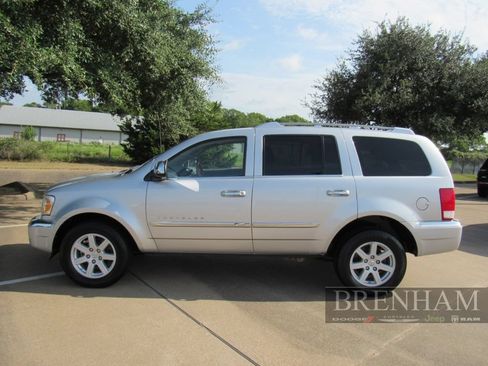 Used 2007 Chrysler Aspen Limited w/ PWR Convenience Group RWD image 2