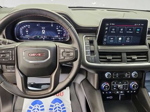 Used 2024 GMC Yukon AT4 w/ AT4 Premium Plus Package AWD/4WD image 15