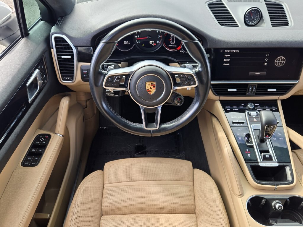 Used 2022 Porsche Cayenne Coupe AWD/4WD image 13