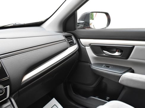 Used 2020 Honda CR-V LX image 30