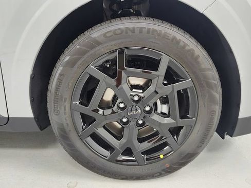 New 2027 Kia Carnival SX w/ Dark Edition Package FWD image 9