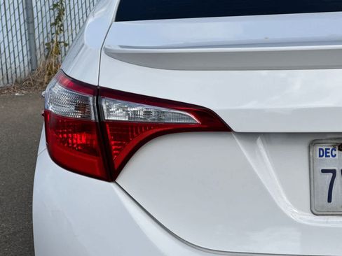 Certified 2016 Toyota Corolla S FWD image 23