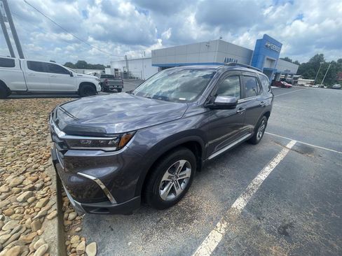 Used 2023 Honda Pilot EX-L image 10