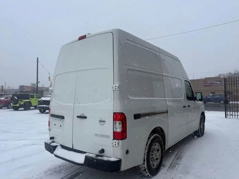 Used 2020 Nissan NV 2500 SV image 5