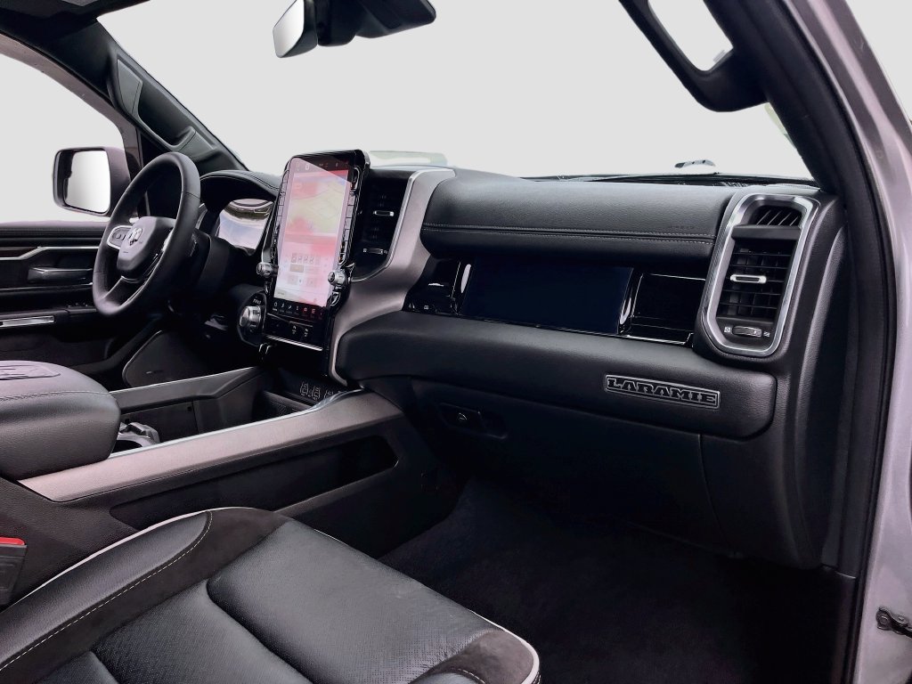 Used 2025 RAM 1500 Laramie w/ Night Edition AWD/4WD image 29