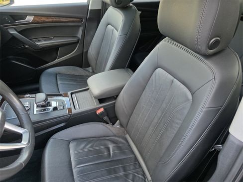 Used 2020 Audi Q5 2.0T Premium Plus image 11