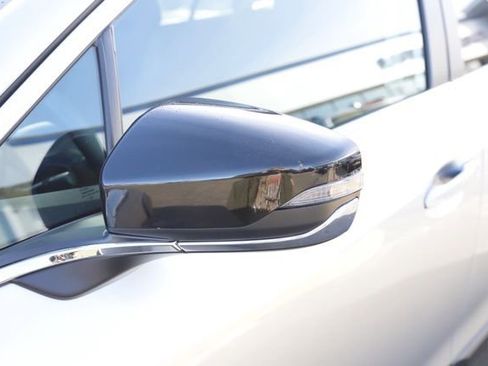 Used 2025 Subaru Outback Premium w/ Popular Package #1A image 13