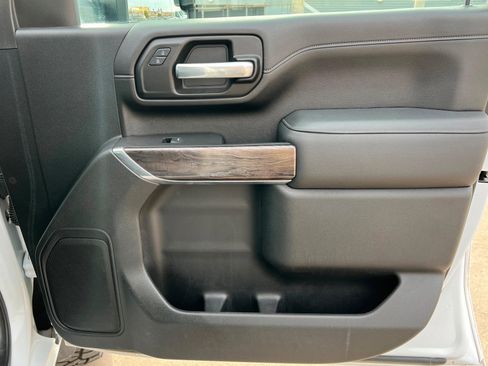 Used 2021 Chevrolet Silverado 3500 LTZ w/ LTZ Convenience Package image 23