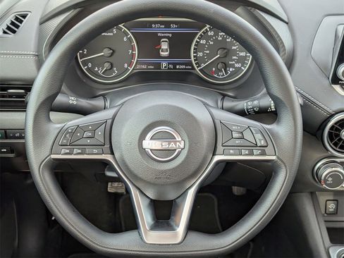 Certified 2025 Nissan Sentra SV image 11