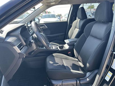 Used 2024 Mitsubishi Outlander ES AWD/4WD image 19