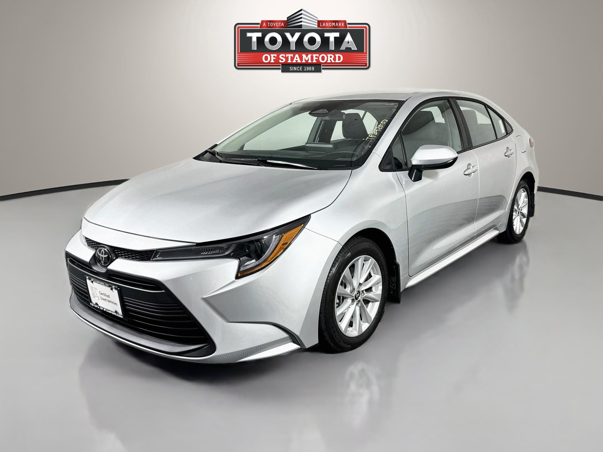 Certified 2026 Toyota Corolla LE w/ LE Premium Package FWD image 3
