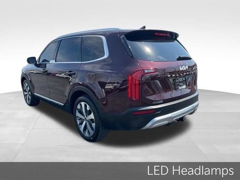 Used 2022 Kia Telluride EX w/ EX Premium Package image 5