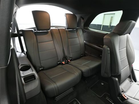 Used 2026 Mercedes-Benz GLS 450 4MATIC image 40