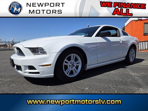 Used 2014 Ford Mustang Coupe image 1