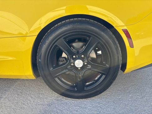 Used 2017 Chevrolet Camaro LT image 17