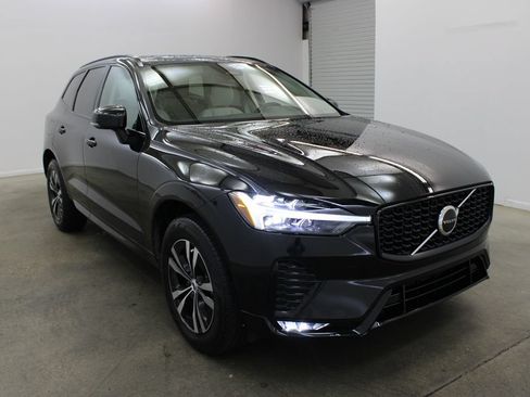 Used 2024 Volvo XC60 B5 Core AWD/4WD image 6