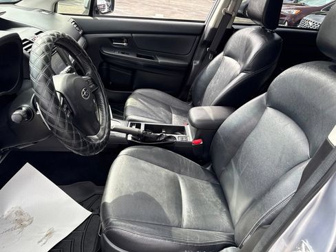 Used 2013 Subaru Crosstrek 2.0i Limited AWD/4WD image 9