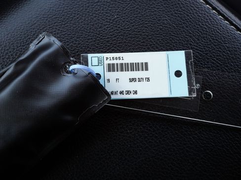 Used 2019 Ford F250 Lariat w/ Lariat Ultimate Package image 38