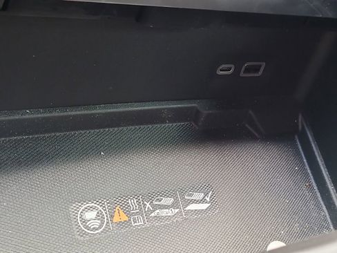 Used 2025 GMC Yukon Denali Ultimate image 30