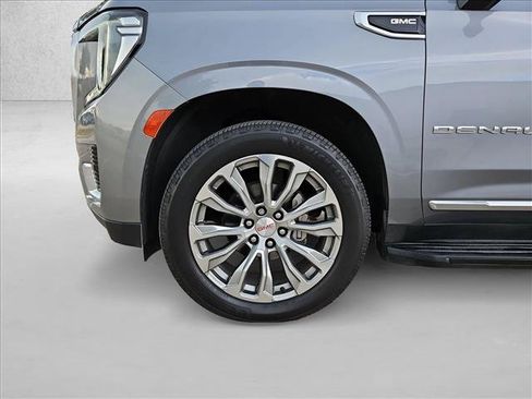 Used 2022 GMC Yukon Denali RWD image 25