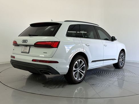 Certified 2026 Audi Q7 2.0T Premium w/ Convenience Plus Package AWD/4WD image 9