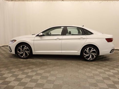 New 2026 Volkswagen Jetta SEL FWD image 2