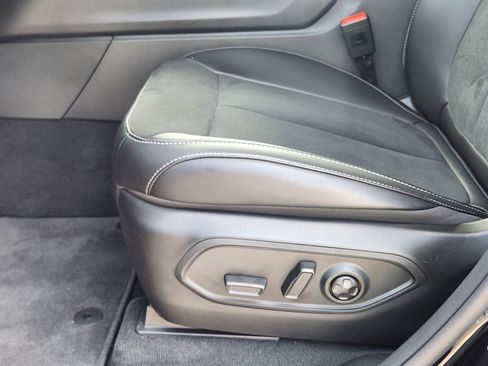 New 2026 Jeep Grand Cherokee Altitude RWD image 20