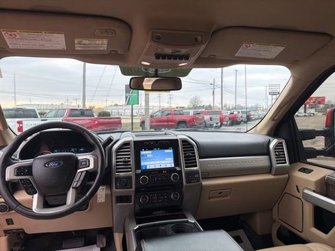 Used 2017 Ford F350 Lariat w/ Lariat Value Package image 31