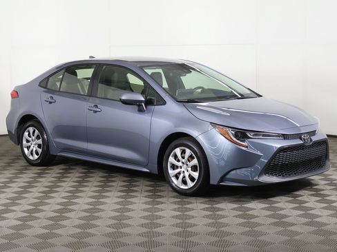 Used 2020 Toyota Corolla LE FWD image 44