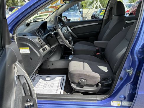 Used 2009 Chevrolet Aveo LT w/ Power and Convenience Package FWD image 3