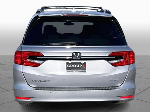 Certified 2024 Honda Odyssey Elite image 5