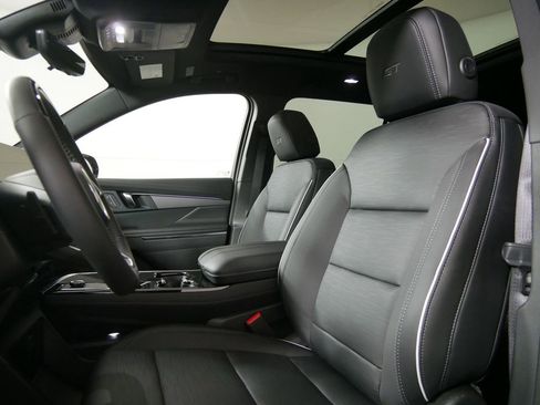 New 2026 Buick Enclave Sport Touring w/ Super Cruise Package image 11