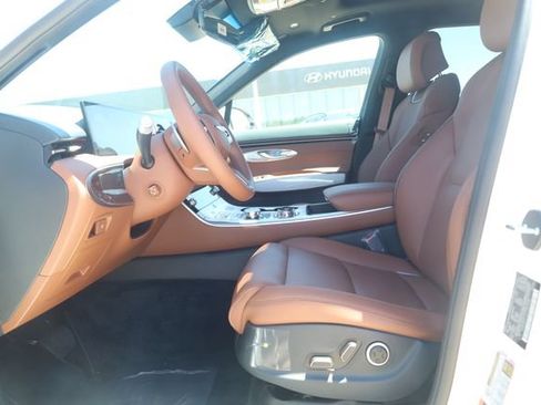 New 2026 Genesis GV70 2.5T Advanced AWD/4WD image 13