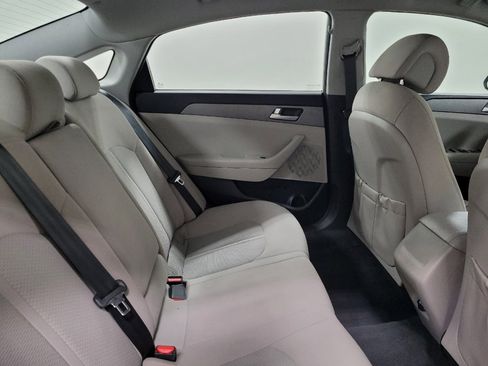 Used 2016 Hyundai Sonata SE FWD image 19