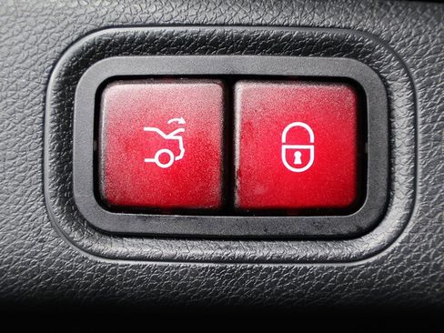 Used 2021 Mercedes-Benz E 350 E 350 image 18