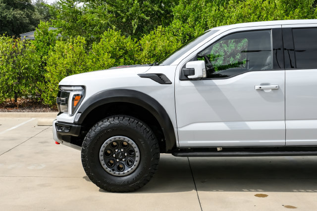 Used 2025 Ford F150 Raptor AWD/4WD image 14