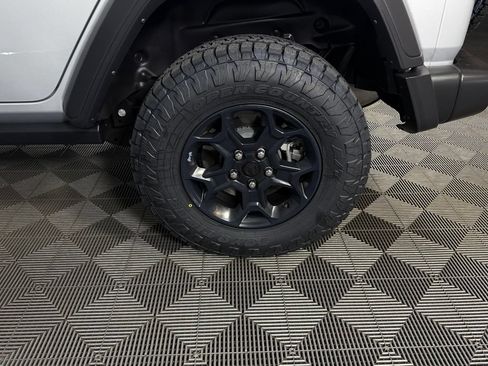 Certified 2023 Jeep Wrangler Unlimited AWD/4WD image 11