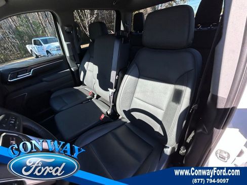 Used 2025 GMC Sierra 1500 SLT image 31