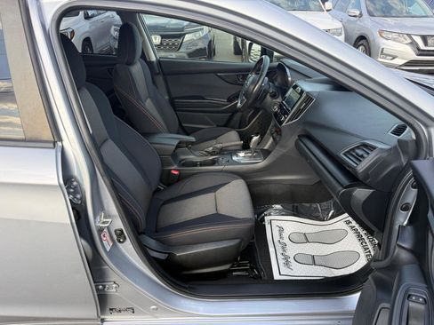 Used 2018 Subaru Crosstrek 2.0i Premium w/ Eyesight System image 13