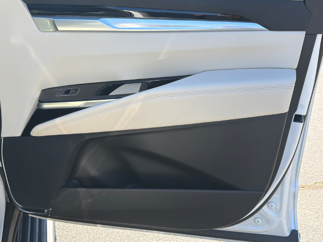 Used 2025 Cadillac Escalade Sport w/ Touring Package AWD/4WD image 17