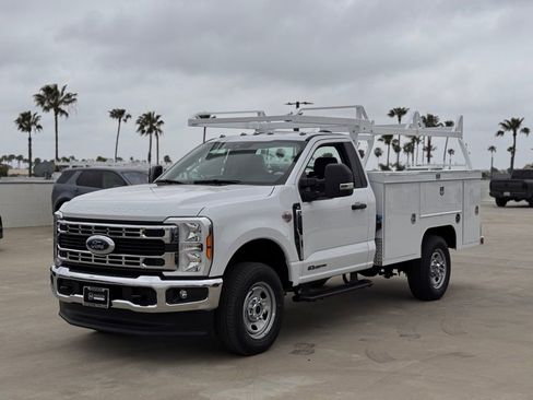 New 2025 Ford F350 XL w/ XL Chrome Package AWD/4WD image 8