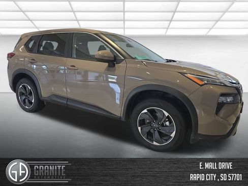 Used 2025 Nissan Rogue SV AWD/4WD image 7