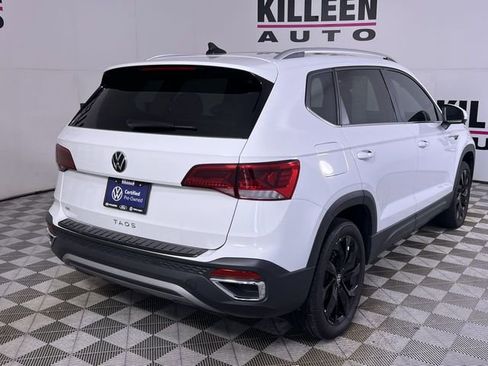 Used 2024 Volkswagen Taos SE image 7