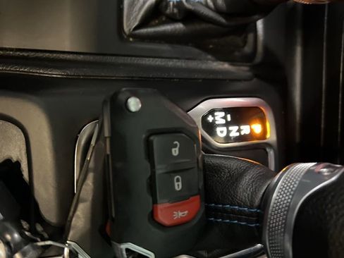 Used 2022 Jeep Wrangler Unlimited Rubicon 4xe image 43