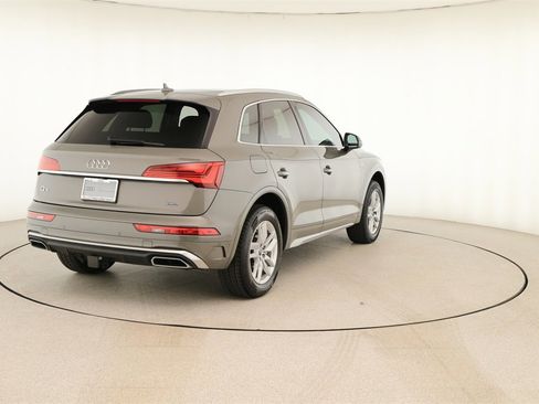 Certified 2023 Audi Q5 2.0T Premium w/ Convenience Package image 6